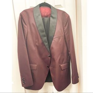 Mens Sarar tuxedo in maroon/black size 46R